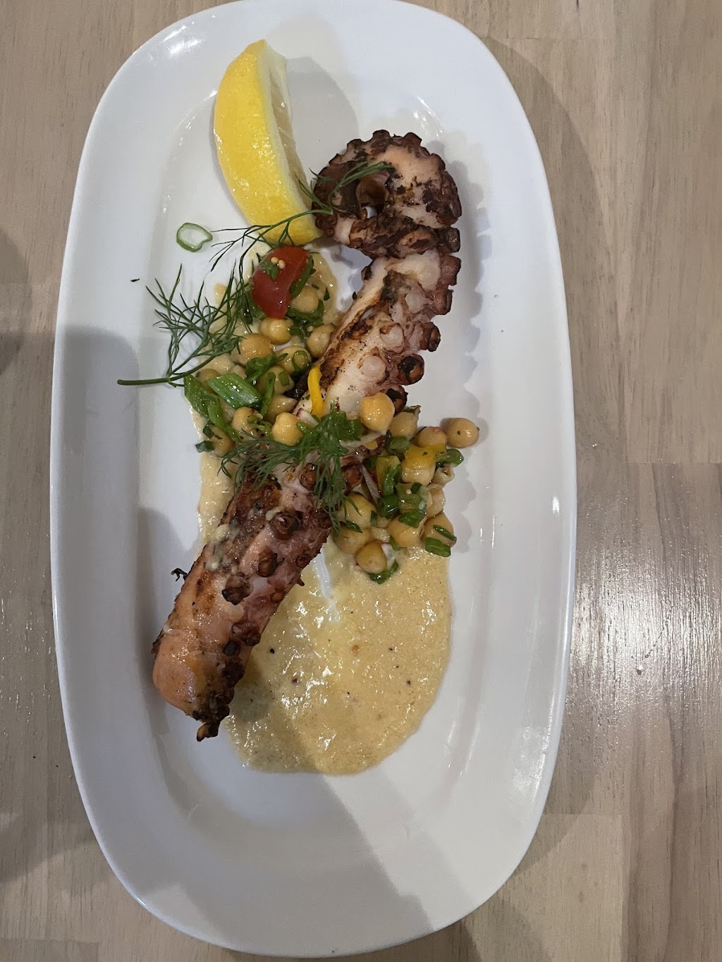 Philosophia | restaurant | 909 Houston Northcutt Blvd, Mt Pleasant, SC 29464, USA | 8542275738 OR +1 854-227-5738