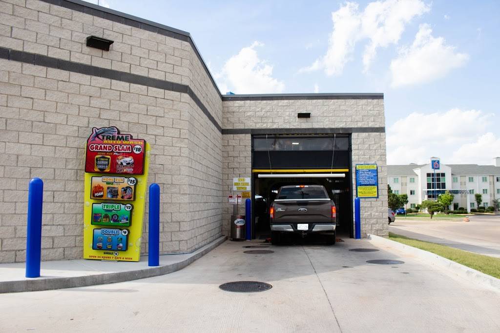 Domino C-Store | restaurant | 2601 S Country Club Rd, El Reno, OK 73036, USA | 4052629690 OR +1 405-262-9690