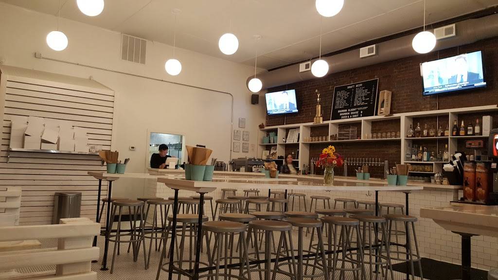 Royals Hot Chicken | restaurant | 736 E Market St, Louisville, KY 40202, USA | 5029197068 OR +1 502-919-7068