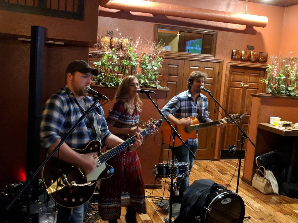 Fox Heights Pub & Grill | restaurant | 217 N Washington St, Green Bay, WI 54301, USA | 9208843277 OR +1 920-884-3277