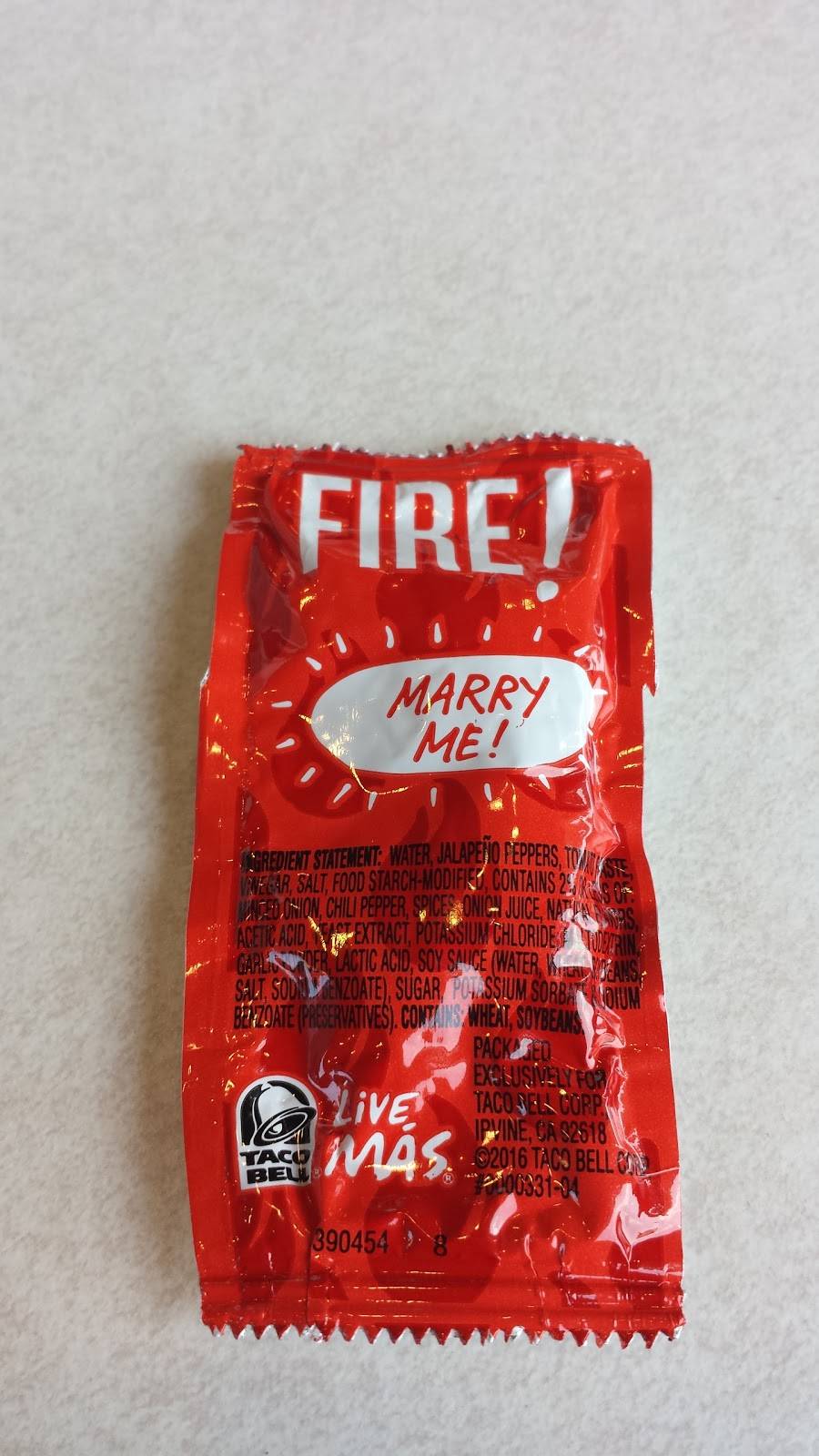 Taco Bell | meal takeaway | 1319 E Hackberry St, Salem, IN 47167, USA | 8128832924 OR +1 812-883-2924