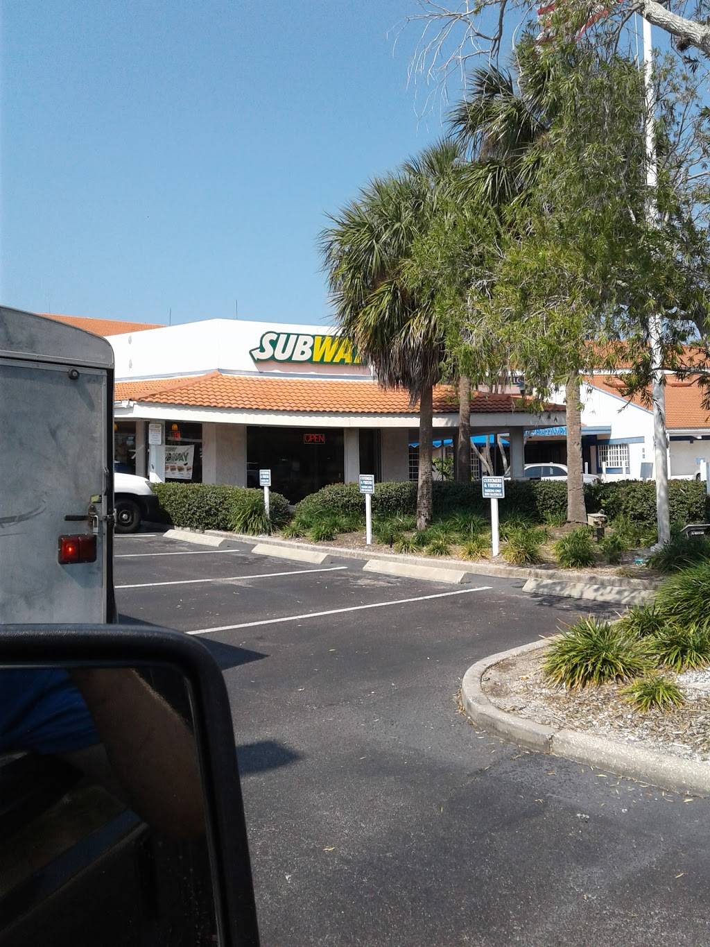 Subway Restaurants | restaurant | 130 Pinellas Bayway, St. Petersburg, FL 33715, USA | 7278649709 OR +1 727-864-9709