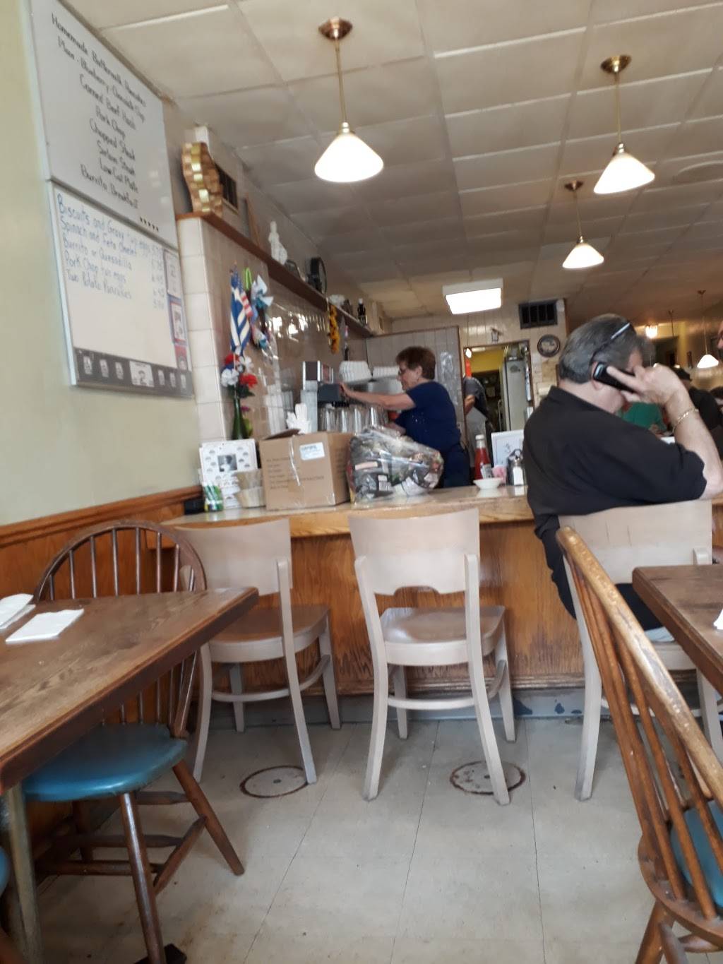 Lisbon Cafe | restaurant | 8518 W Lisbon Ave, Milwaukee, WI 53222, USA | 4144632714 OR +1 414-463-2714