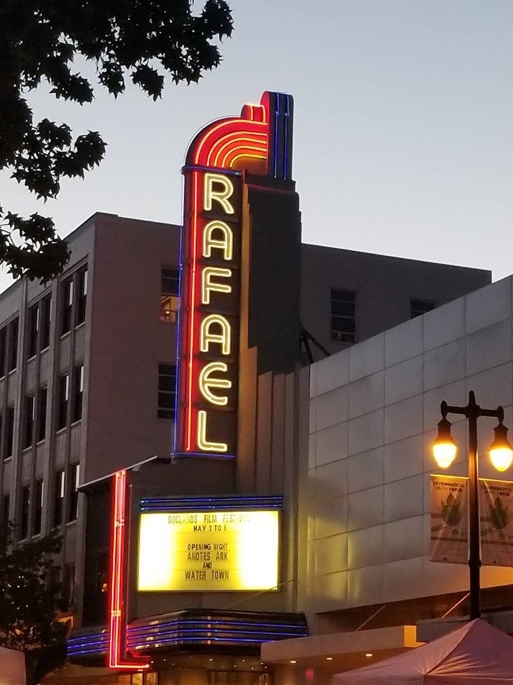 Iron Springs Public House | restaurant | 901 4th St, San Rafael, CA 94901, USA | 4154576258 OR +1 415-457-6258