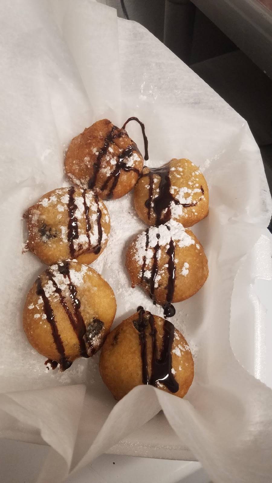 FIREHOUSE HOTDOGS | restaurant | 2000, 39 Putnam Pike, Johnston, RI 02919, USA | 4012319749 OR +1 401-231-9749