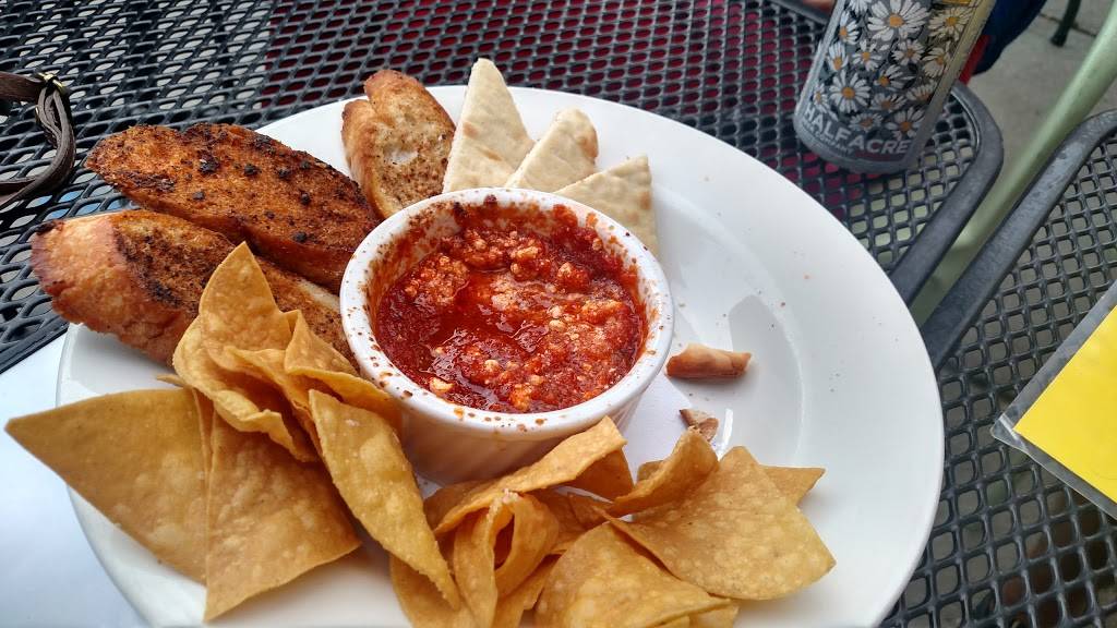 Old Town Pub | restaurant | 1339 N Wells St, Chicago, IL 60610, USA | 3122666789 OR +1 312-266-6789