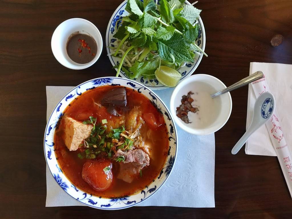 Nha Trang Restaurant | restaurant | 1820 Tully Rd, San Jose, CA 95122, USA | 4082746666 OR +1 408-274-6666