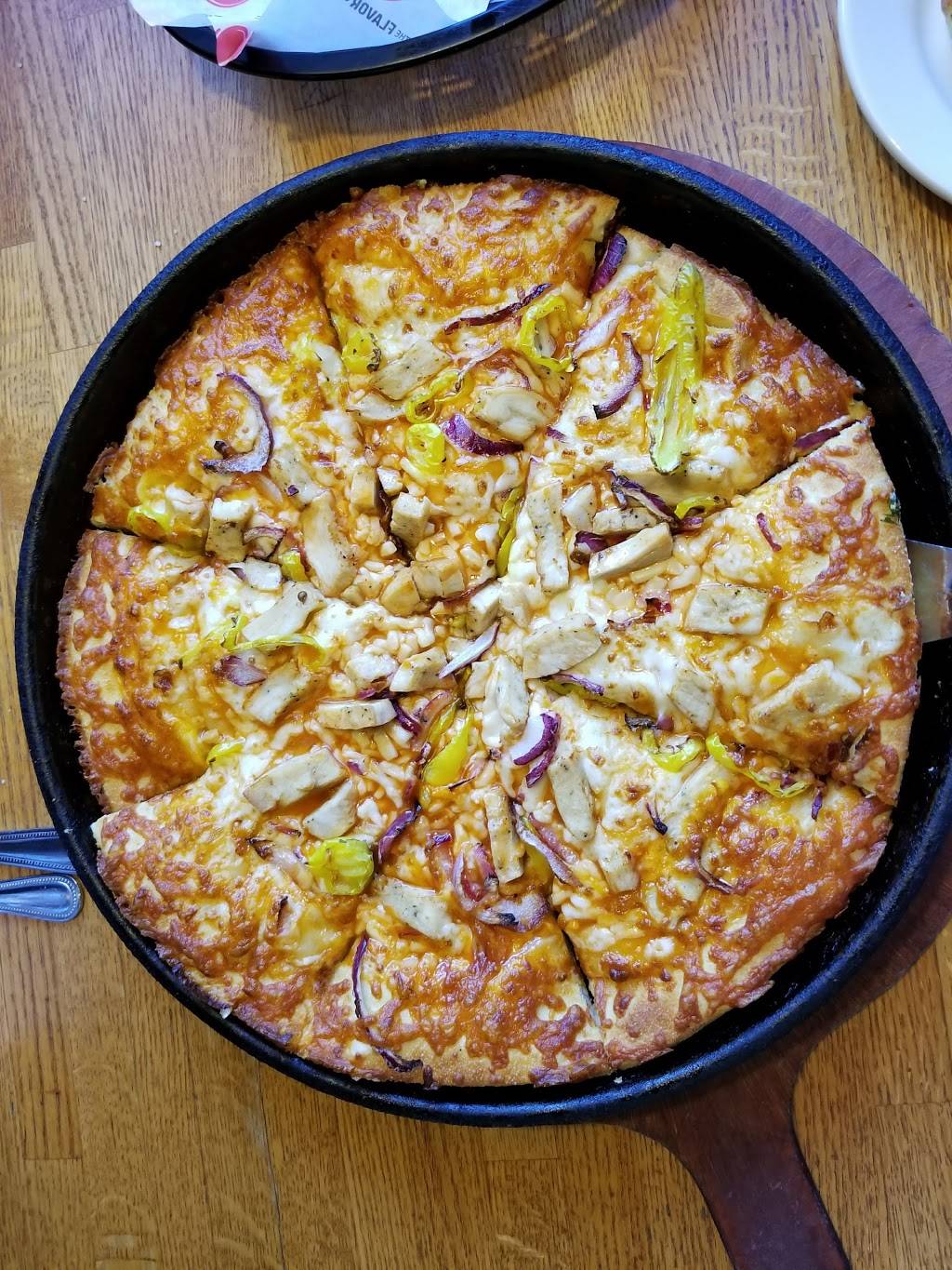 Pizza Hut | restaurant | 294 N River Ave, Holland, MI 49424, USA | 6163922565 OR +1 616-392-2565