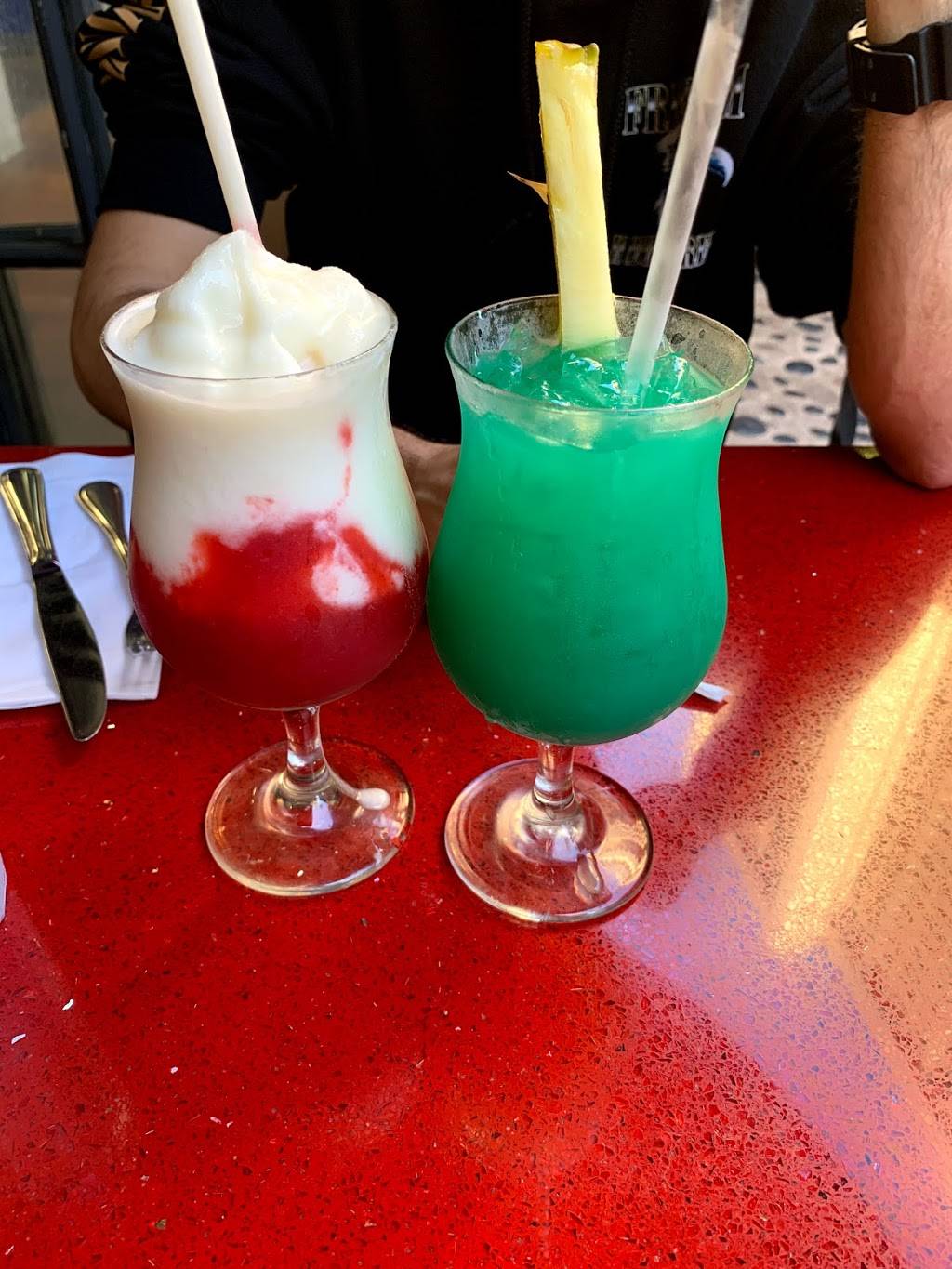 Cjs New York Style Deli | meal takeaway | 2005 Kalia Rd, Honolulu, HI 96815, USA | 8089420027 OR +1 808-942-0027