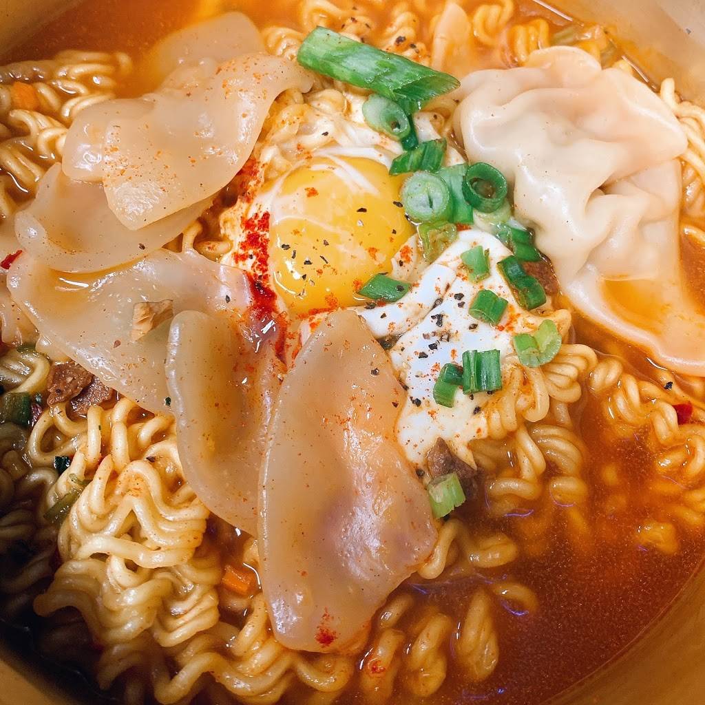 Big High Land | restaurant | 20911 Hwy 99, Lynnwood, WA 98036, USA | 4252489394 OR +1 425-248-9394