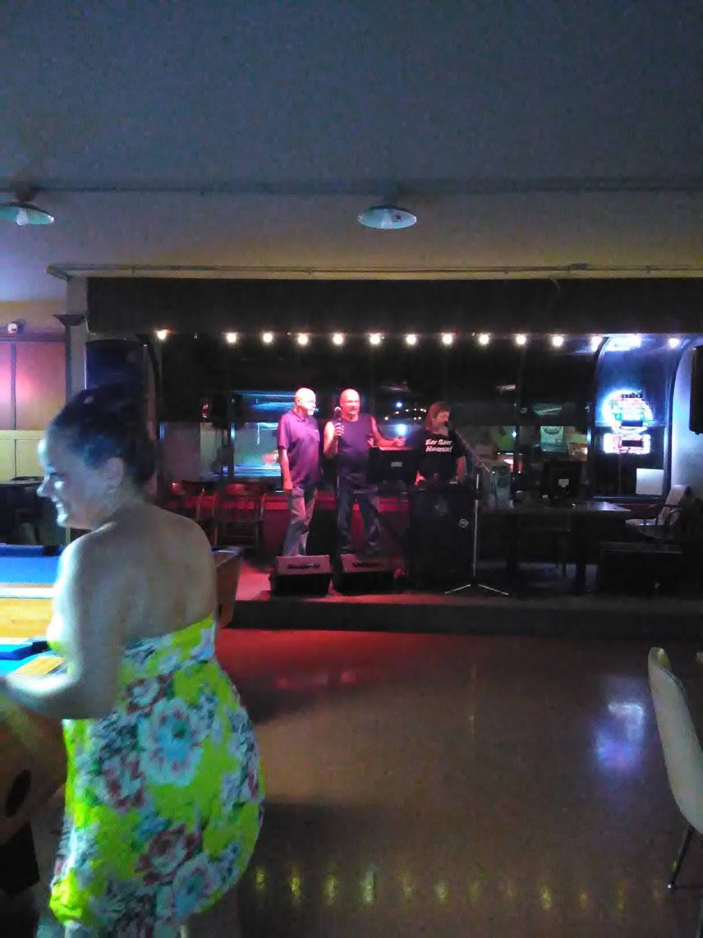 Hiway House | restaurant | 4071 N Prather Rd, Kansas City, MO 64116, USA | 8164547200 OR +1 816-454-7200