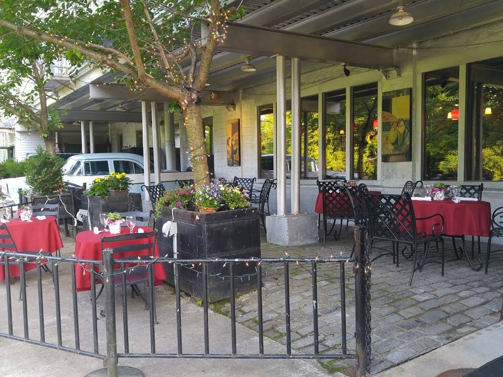 Las Cocinas de 12 Crane | restaurant | 12 Crane St, Southbridge, MA 01550, USA | 5089096953 OR +1 508-909-6953