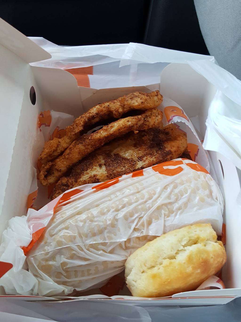 Popeyes Louisiana Kitchen | restaurant | 311 Grand Central Ave, Vienna, WV 26105, USA | 3042442726 OR +1 304-244-2726