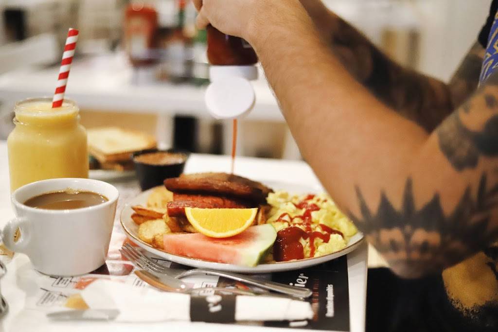 LOeufrier Blainville | restaurant | 400 Boulevard Curé-Labelle #6, Blainville, QC J7C 2H2, Canada | 4504209993 OR +1 450-420-9993