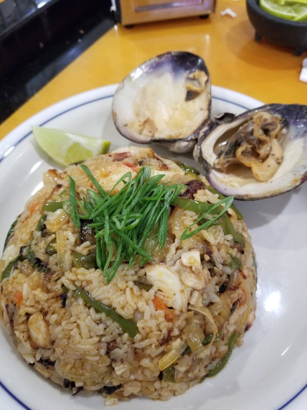 Mariscos Perlas Del Mar | restaurant | 12158 Brookhurst St, Garden Grove, CA 92840, USA | 7145303555 OR +1 714-530-3555