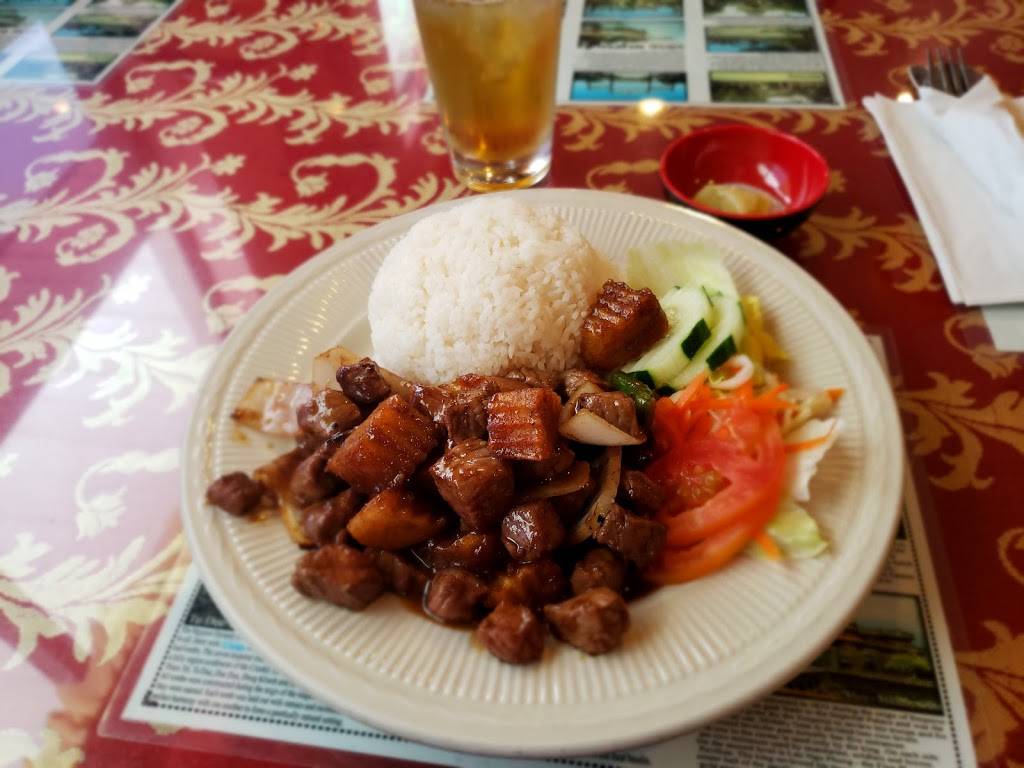 Song Huong | restaurant | 4034 W Waters Ave, Tampa, FL 33614, USA | 8138809676 OR +1 813-880-9676