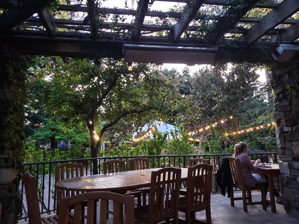 Towne House Restaurant at Wine & Roses | night club | 2505 W Turner Rd, Lodi, CA 95242, USA | 2093716160 OR +1 209-371-6160