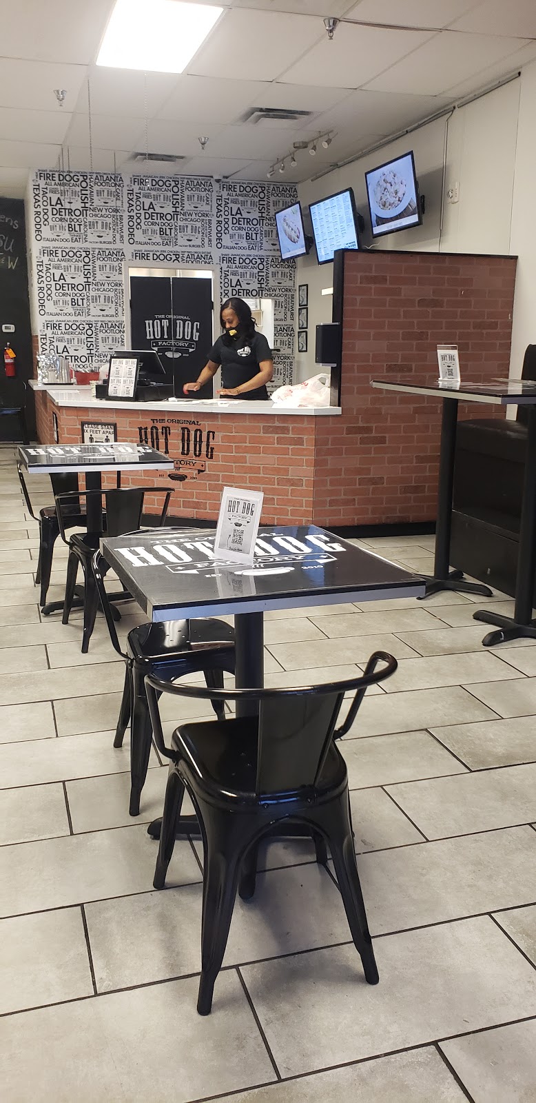 The Original Hot Dog Factory | restaurant | 9211 N Tryon St Suite 9, Charlotte, NC 28262, USA | 9807713001 OR +1 980-771-3001