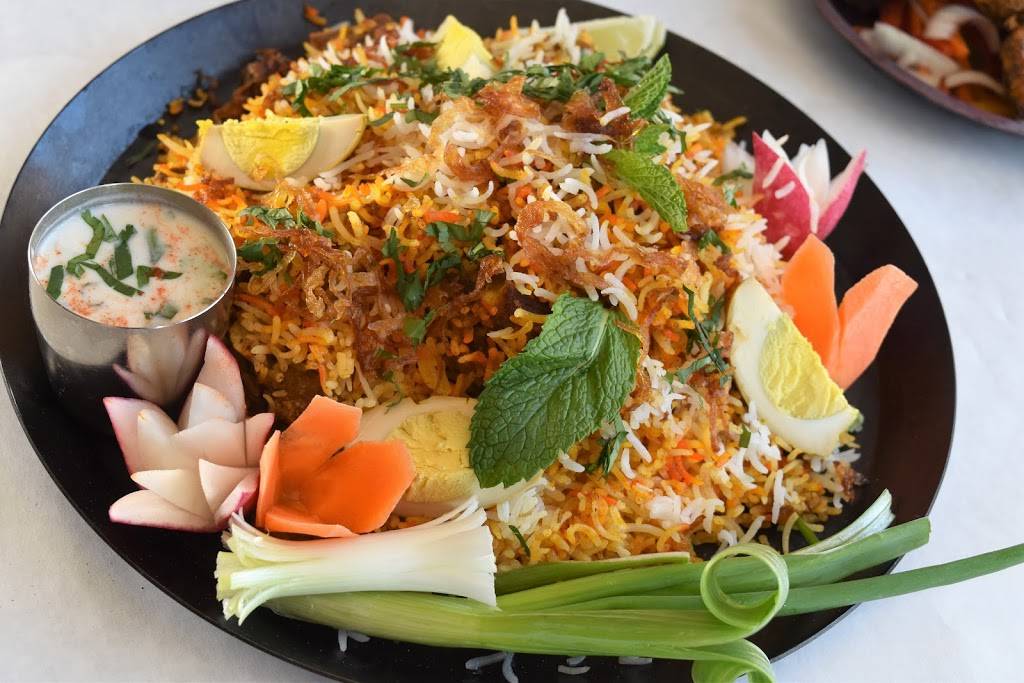 Thumka Indian Restaurant & Banquet Hall | restaurant | 2336 W Higgins Rd, Hoffman Estates, IL 60169, USA | 8478848400 OR +1 847-884-8400