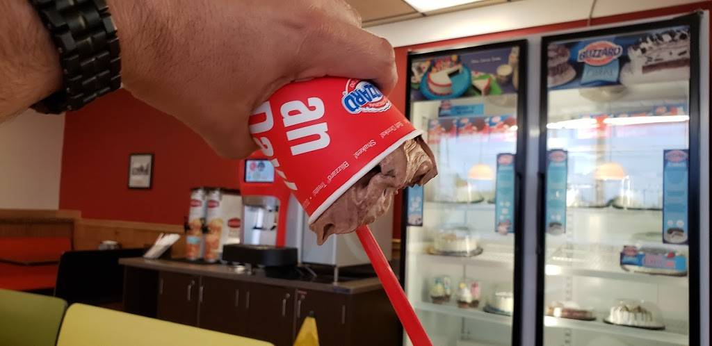 Dairy Queen Store | restaurant | 1069 E Kingsbury St, Seguin, TX 78155, USA | 8303796983 OR +1 830-379-6983