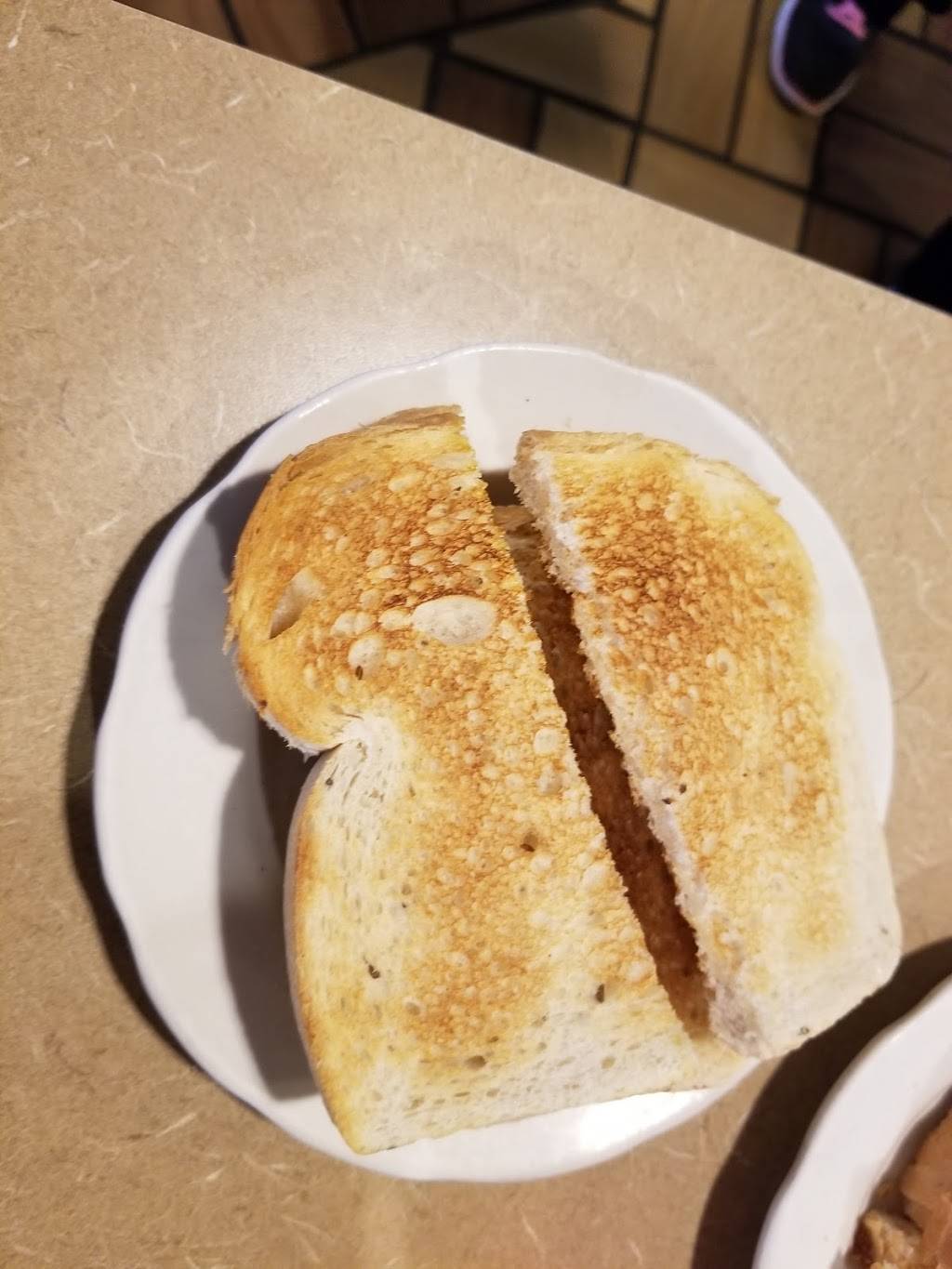 Michaels Kitchen | restaurant | 35481 Groesbeck Hwy, Clinton Twp, MI 48035, USA | 5867918690 OR +1 586-791-8690