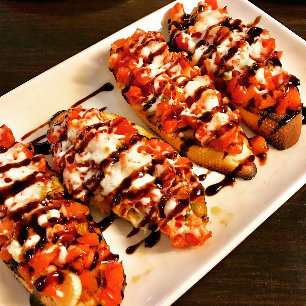 Valentinos Restaurant - Paramount | meal takeaway | 835 Paramount Dr, Stoney Creek, ON L8J 0B4, Canada | 9053853284 OR +1 905-385-3284