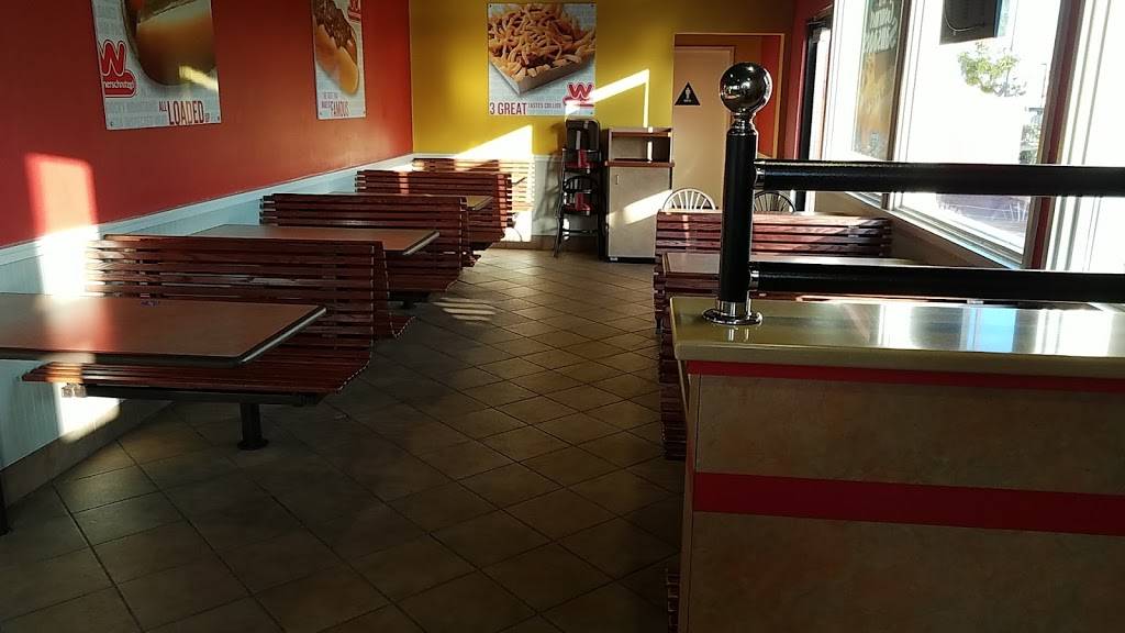 Wienerschnitzel | restaurant | 15555 Main St, Hesperia, CA 92345, USA | 7609499966 OR +1 760-949-9966