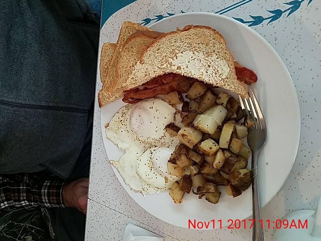 Keepsakes Country Diner And Store | restaurant | 5942 Lawrenceburg Rd, Chaplin, KY 40012, USA | 5023312419 OR +1 502-331-2419