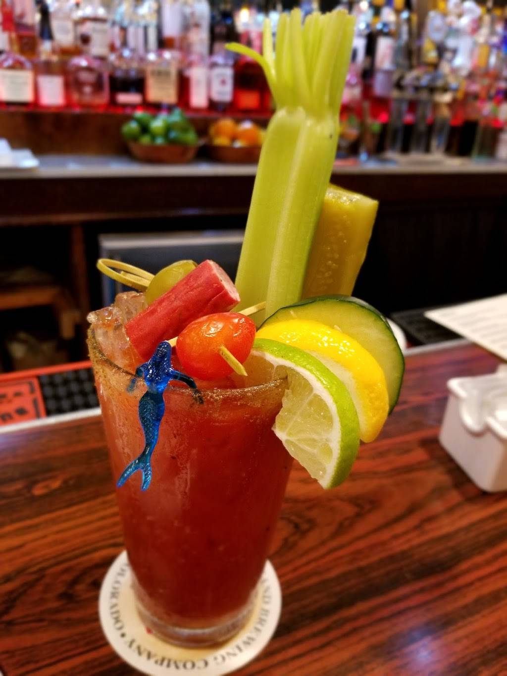 The Lockview | restaurant | 207 S Main St, Akron, OH 44308, USA | 3302525128 OR +1 330-252-5128