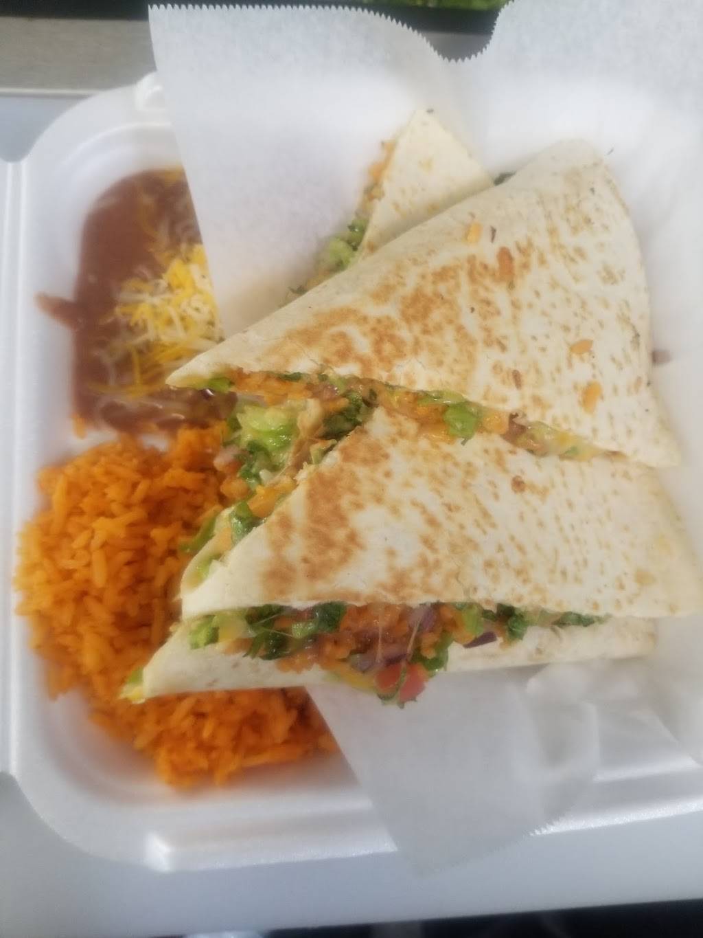 Taqueria los tuxtla mexican food ...food truck | restaurant | 3111 N 36th St, Milwaukee, WI 53216, USA | 4148087112 OR +1 414-808-7112