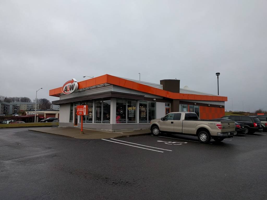 A&W Canada | restaurant | 1245 Avenue Jules-Verne, LAncienne-Lorette, QC G2E 6L6, Canada | 4188729661 OR +1 418-872-9661