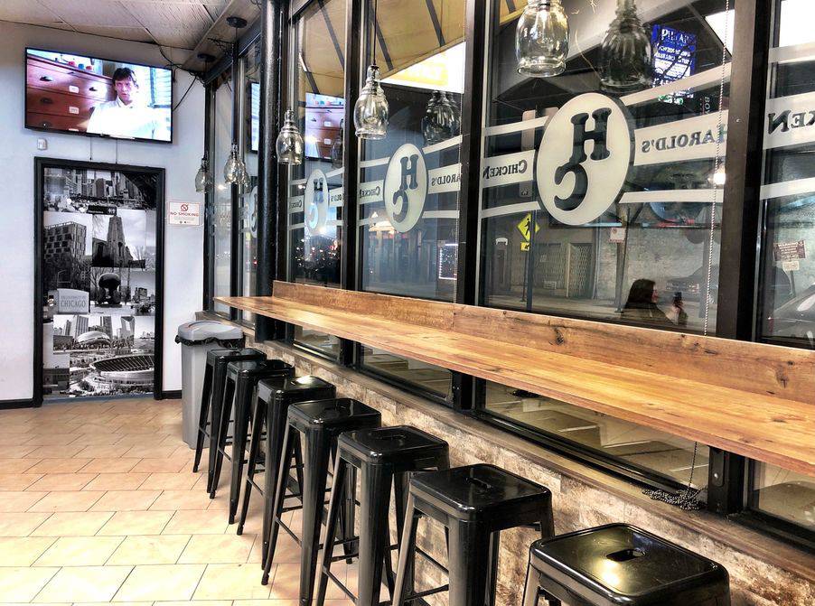 Harolds Chicken on Broadway | meal takeaway | 3933 North Broadway, Chicago, IL 60613, USA | 7739008518 OR +1 773-900-8518
