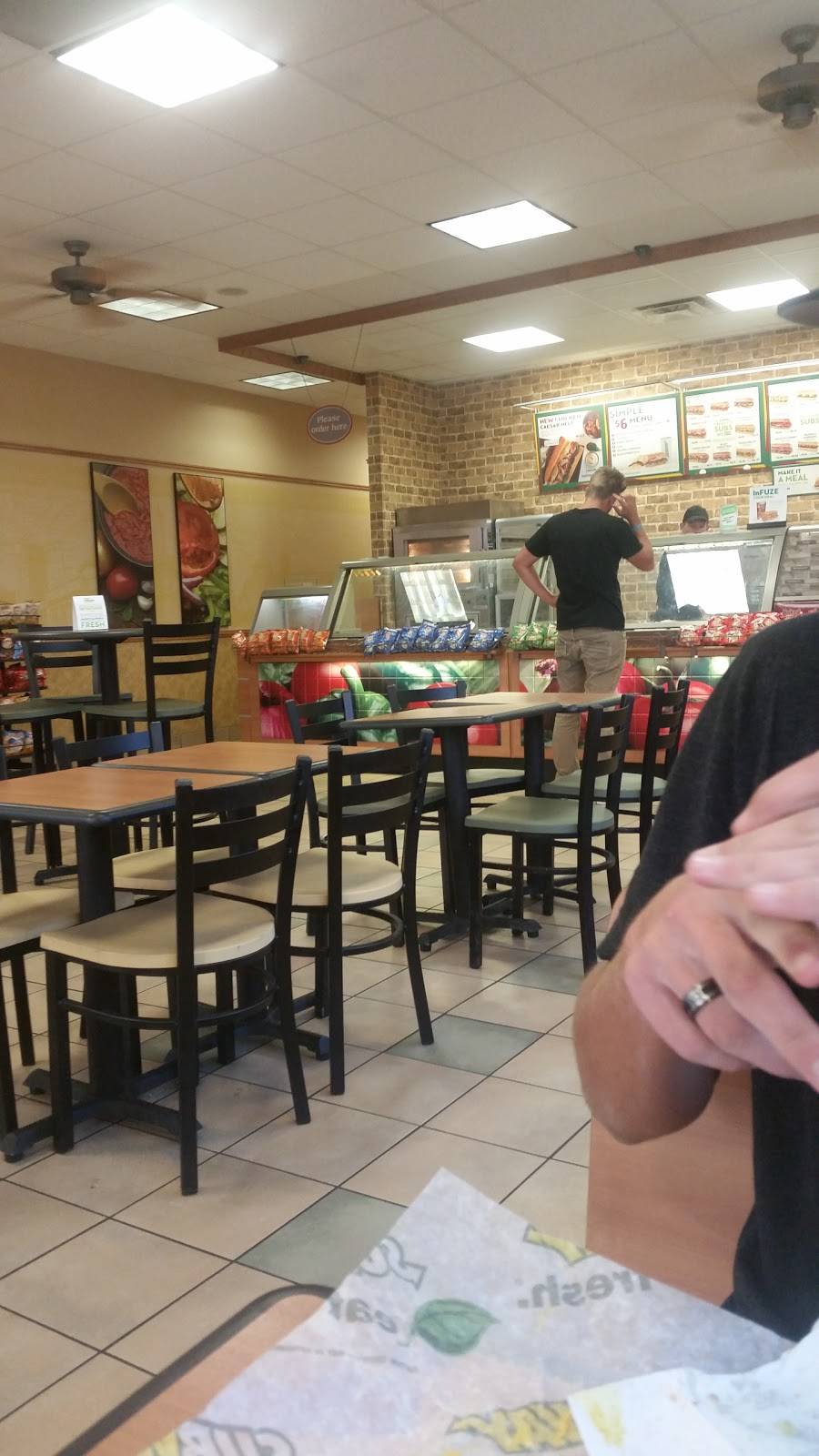 Subway | meal takeaway | 442 N State Rd, UT-198, Salem, UT 84653, USA | 8014234001 OR +1 801-423-4001