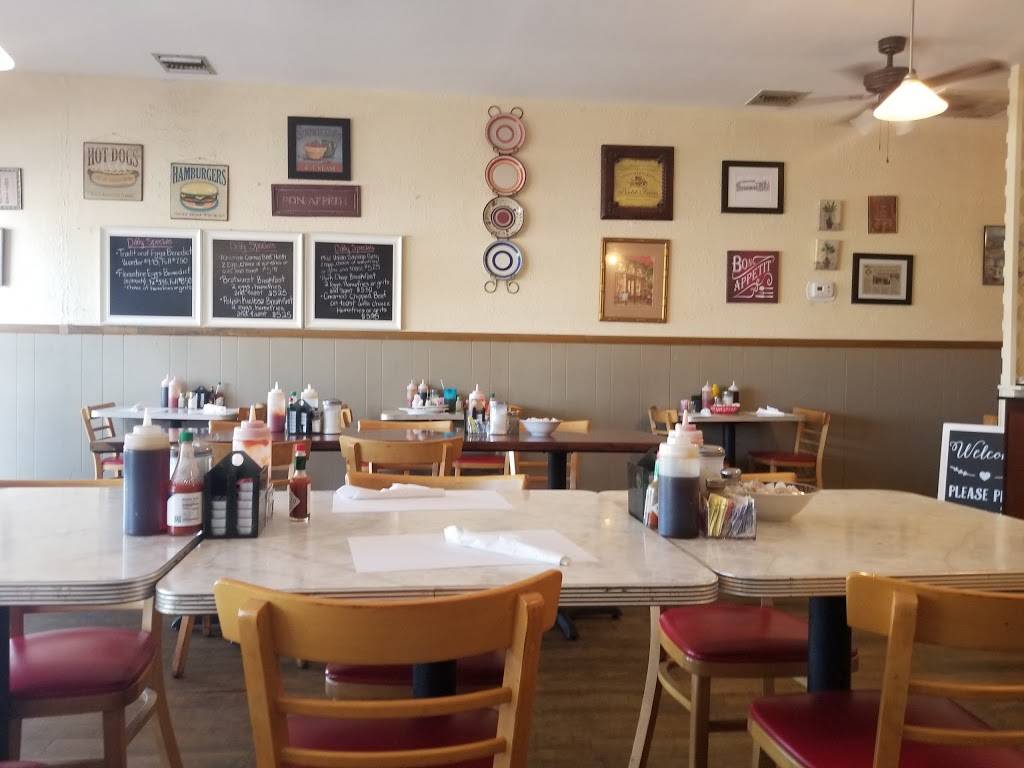 Buds Restaurant | restaurant | 789 U.S. 41 Bypass, Venice, FL 34285, USA | 9414856092 OR +1 941-485-6092