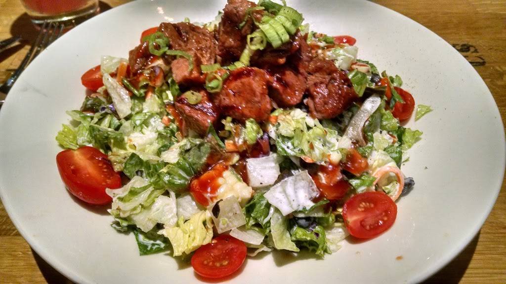 Wood Ranch BBQ & Grill | restaurant | 110 N 1st St, Burbank, CA 91502, USA | 7472002460 OR +1 747-200-2460