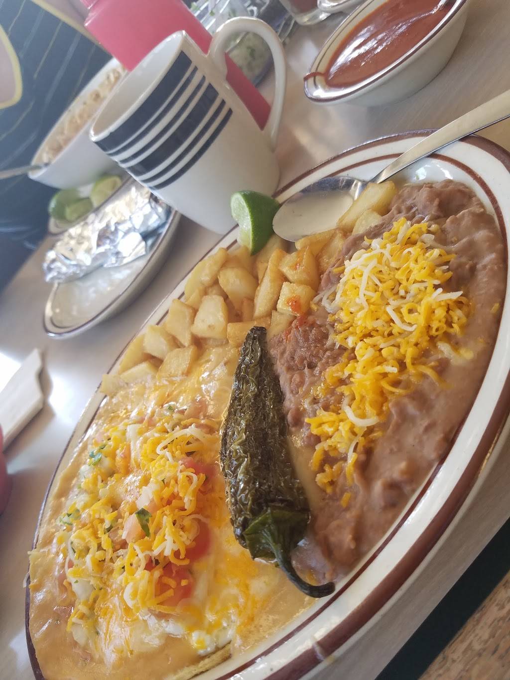 Juanitos Place | restaurant | 105 W Ave I, Lancaster, CA 93535, USA | 6619488811 OR +1 661-948-8811