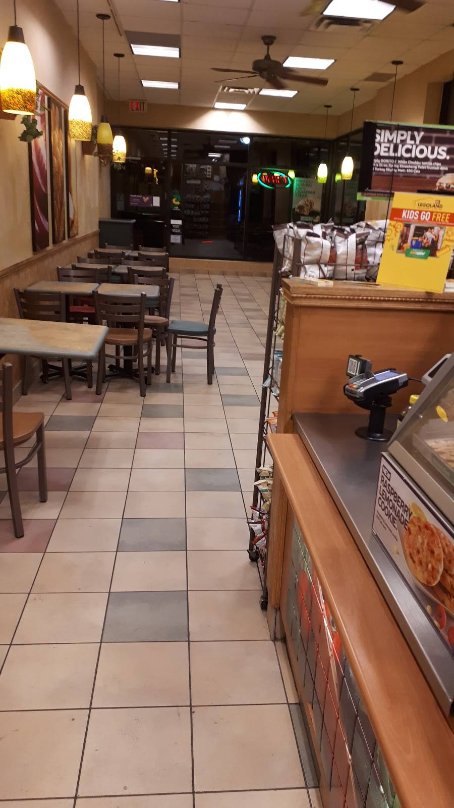 Subway | restaurant | 936 Dixon Rd, Etobicoke, ON M9W 1J9, Canada | 4166790808 OR +1 416-679-0808