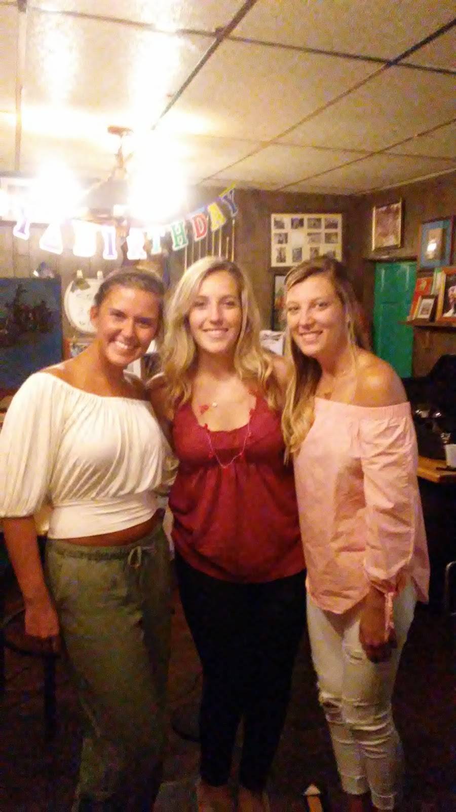 Hitching Post Inn | restaurant | 7314 Fegenbush Ln, Louisville, KY 40228, USA | 5022394724 OR +1 502-239-4724