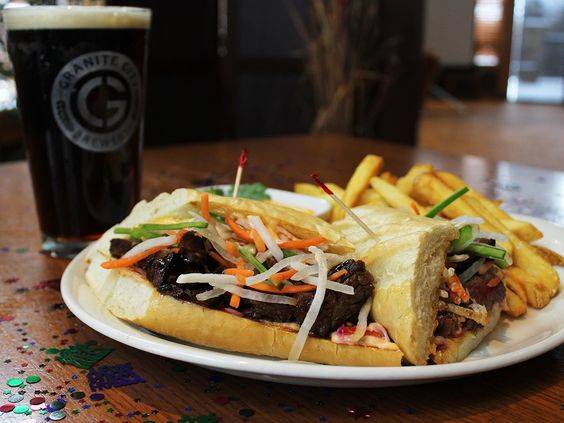 Granite City Food & Brewery | restaurant | 1595 Hwy 36 W Space 1005, Roseville, MN 55113, USA | 6512093500 OR +1 651-209-3500