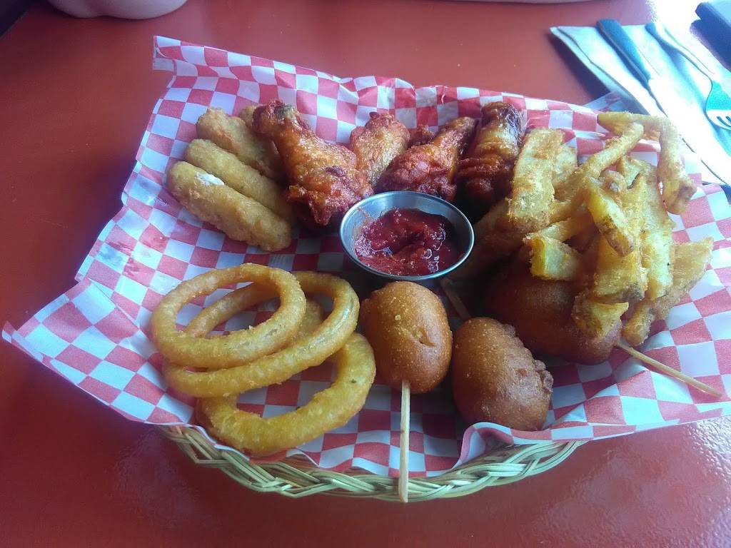 Illégal 255 | restaurant | 620 QC-255, Saint-Félix-de-Kingsey, QC J0B 2T0, Canada | 8198481564 OR +1 819-848-1564