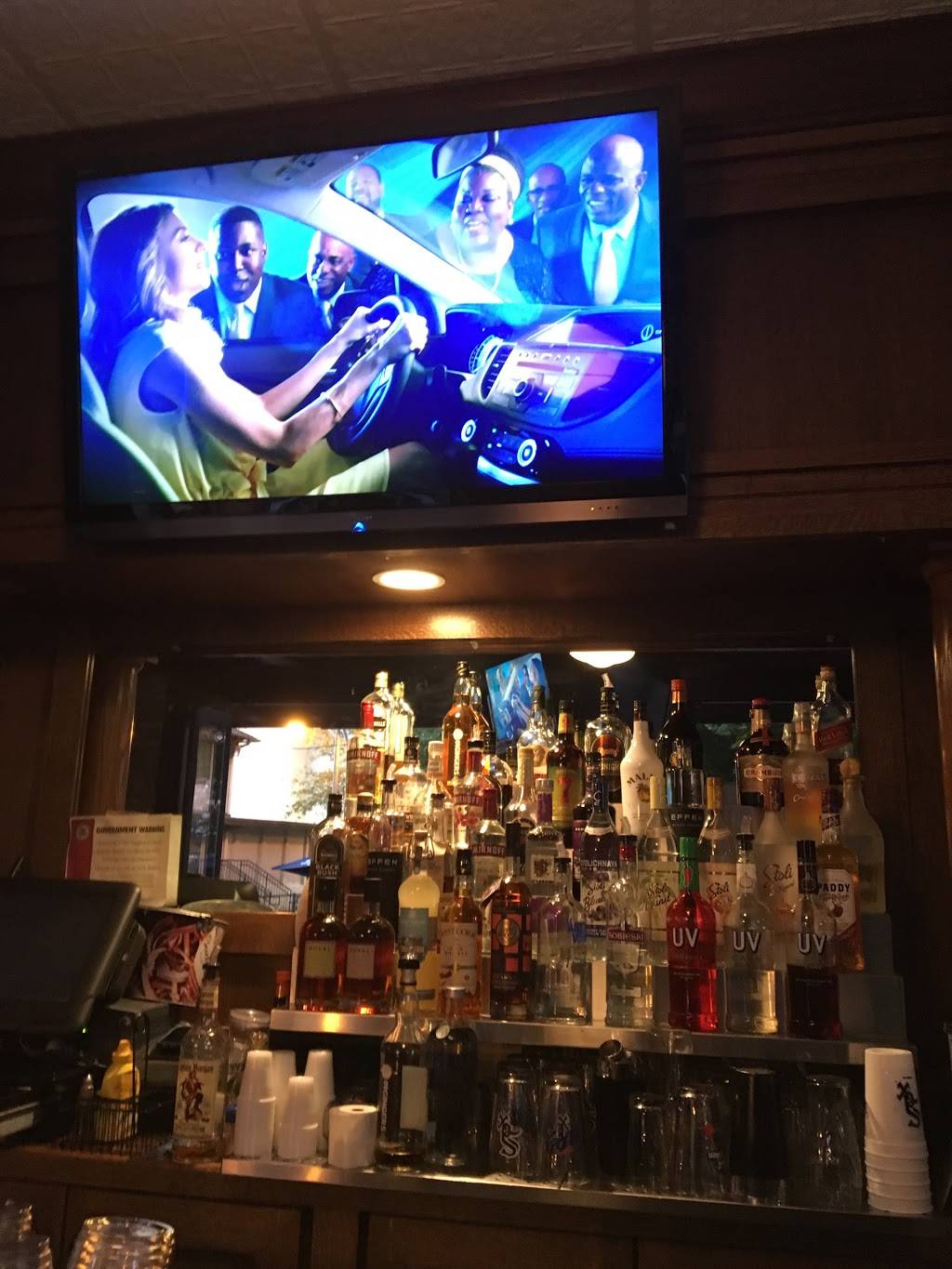 Cork & Kerry at The Park | restaurant | 3259 S Princeton Ave, Chicago, IL 60616, USA | 3128420769 OR +1 312-842-0769