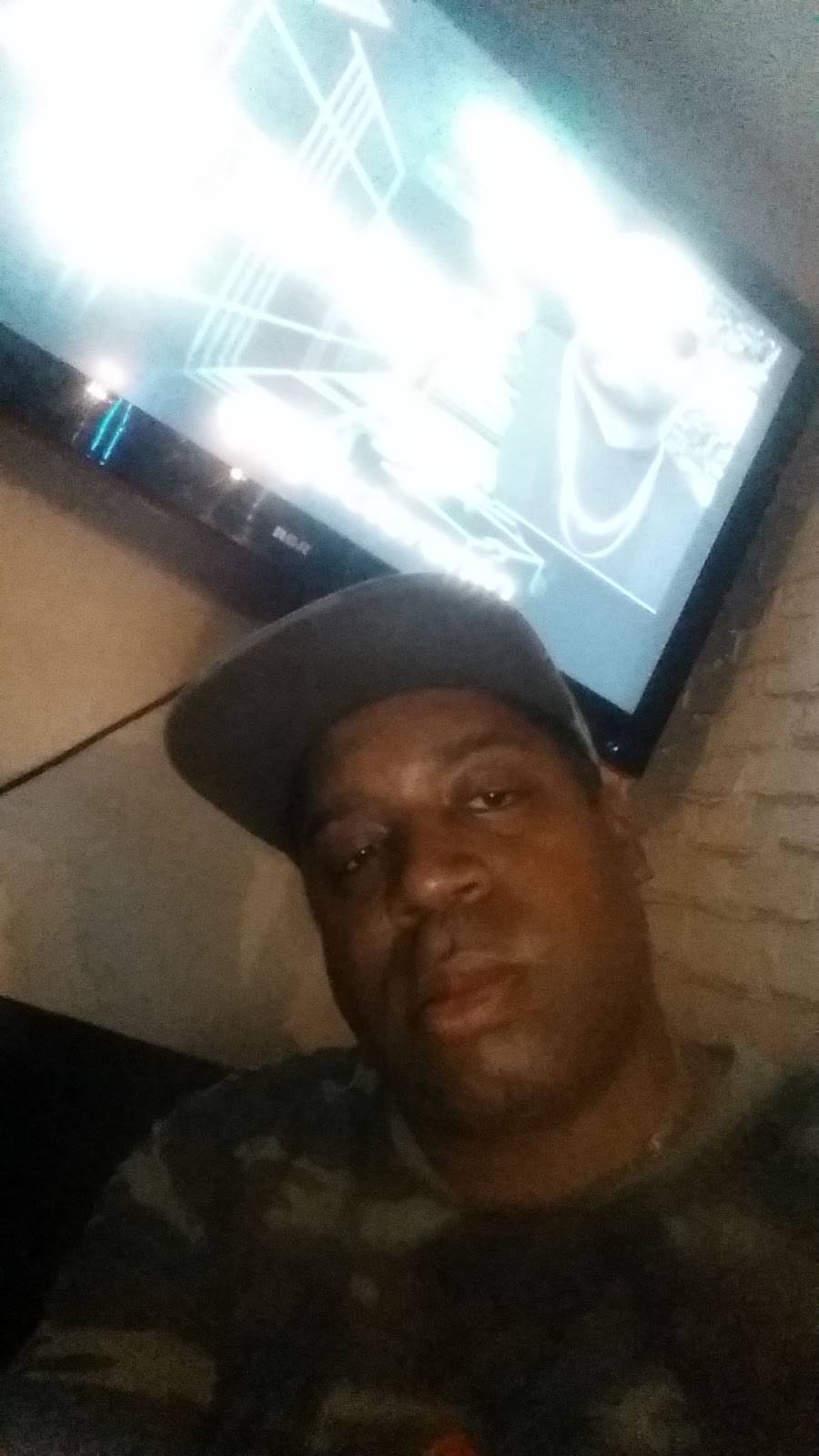 Landmark Restaurant & Tavern | restaurant | 1839 Eglinton Ave W, York, ON M6E 2J3, Canada | 4167899302 OR +1 416-789-9302