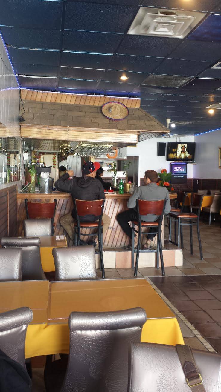 Villa Mar Bar & Restaurant | restaurant | 481 Hempstead Turnpike, Elmont, NY 11003, USA | 5163267643 OR +1 516-326-7643