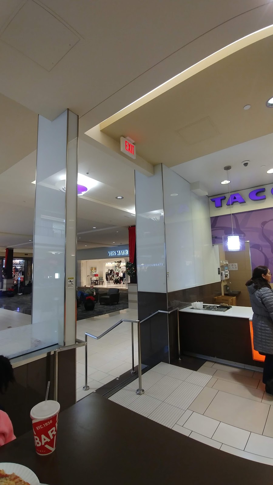 Taco Bell | restaurant | 364 Orland Square Dr, Orland Park, IL 60462, USA | 7084032355 OR +1 708-403-2355