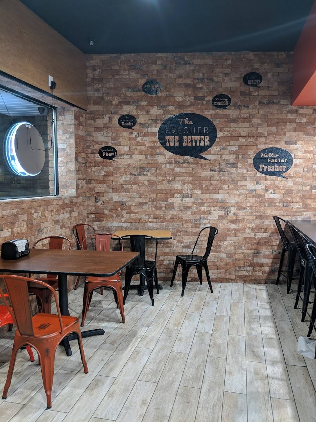 Subway | meal takeaway | 300 Tecumseh Rd E, Windsor, ON N8X 5E8, Canada | 5192588898 OR +1 519-258-8898