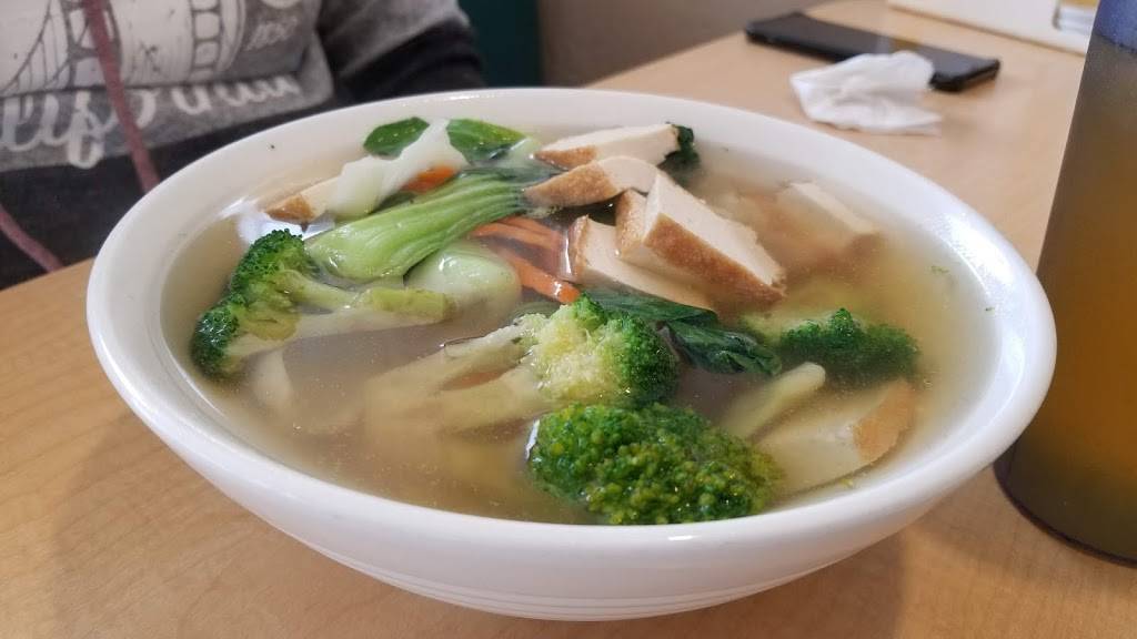 Pho Lucky Noodle House | restaurant | 266 Reservation Rd, Marina, CA 93933, USA | 8318838003 OR +1 831-883-8003