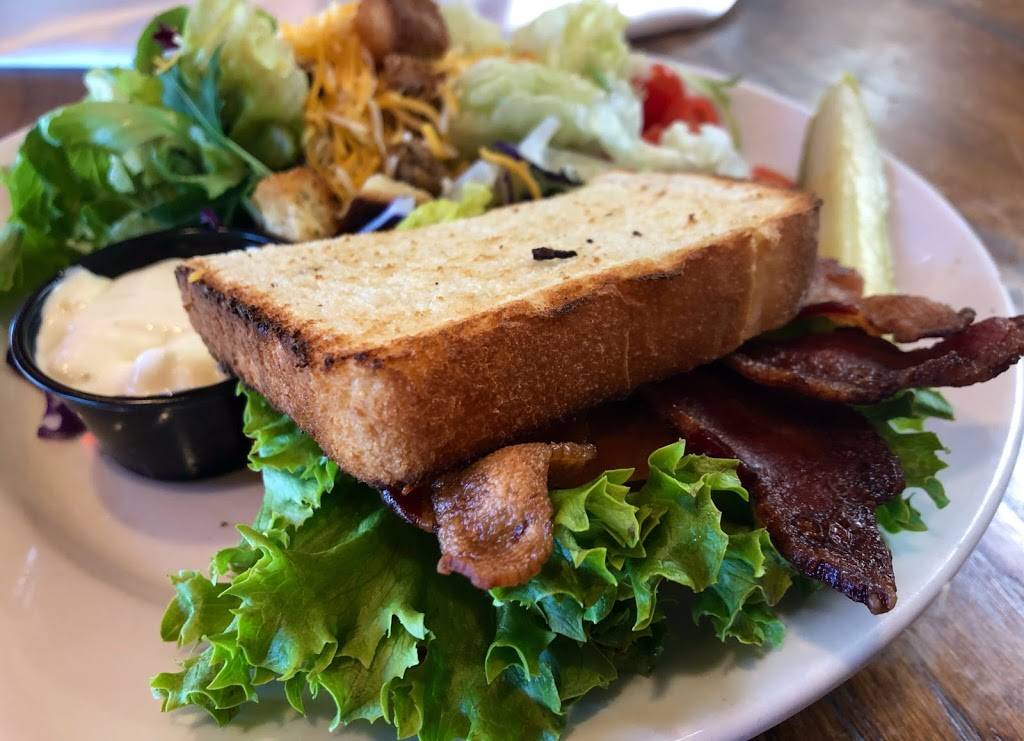 Village Taphouse & Grill | night club | 1204 3rd St, Marysville, WA 98270, USA | 3606592305 OR +1 360-659-2305