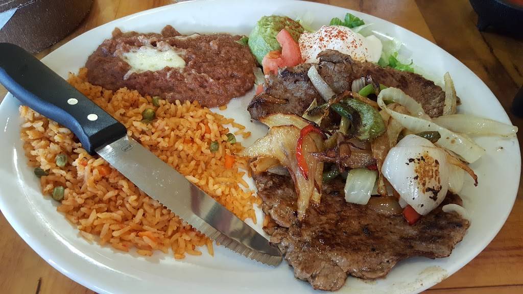 Esparzas Restaurante Mexicano | restaurant | 124 E Worth St, Grapevine, TX 76051, USA | 8174814668 OR +1 817-481-4668