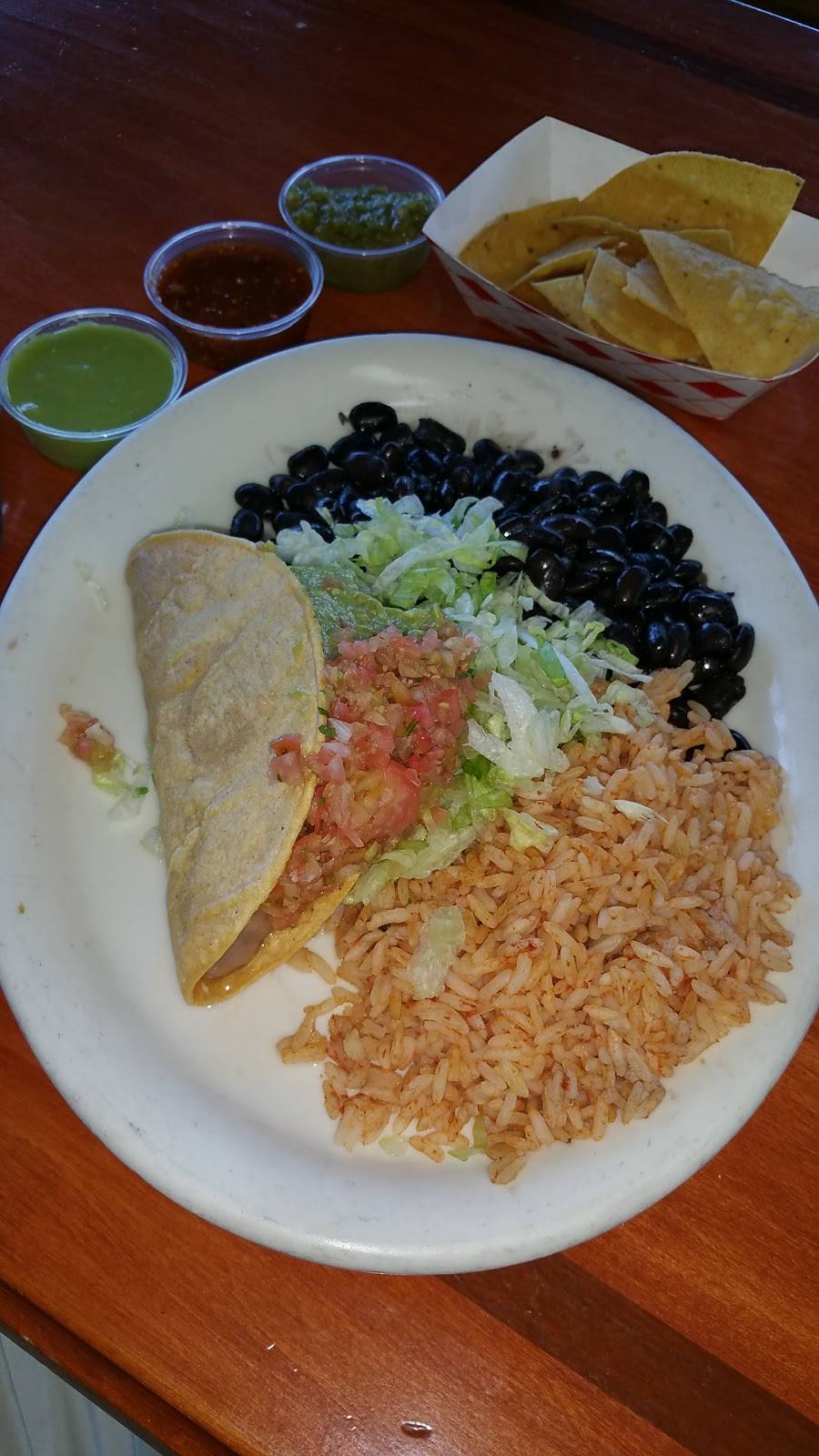 Gourmet Taco Shop | restaurant | 19235 CA-12, Sonoma, CA 95476, USA | 7079351945 OR +1 707-935-1945