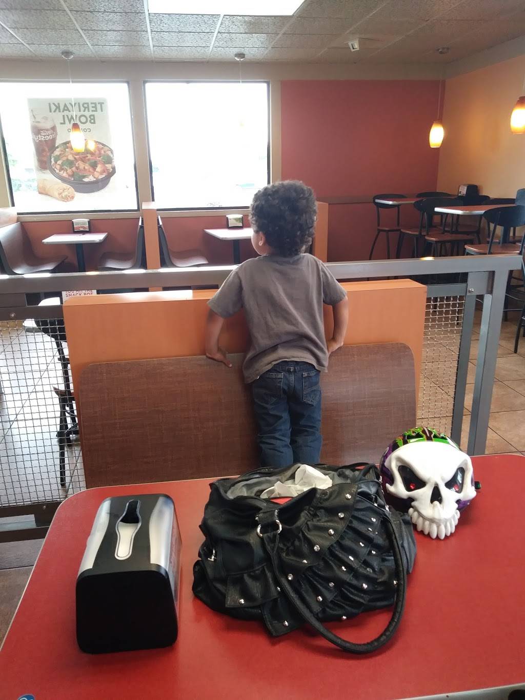 Jack in the Box | restaurant | 1800 McHenry Ave, Modesto, CA 95350, USA | 2095762486 OR +1 209-576-2486